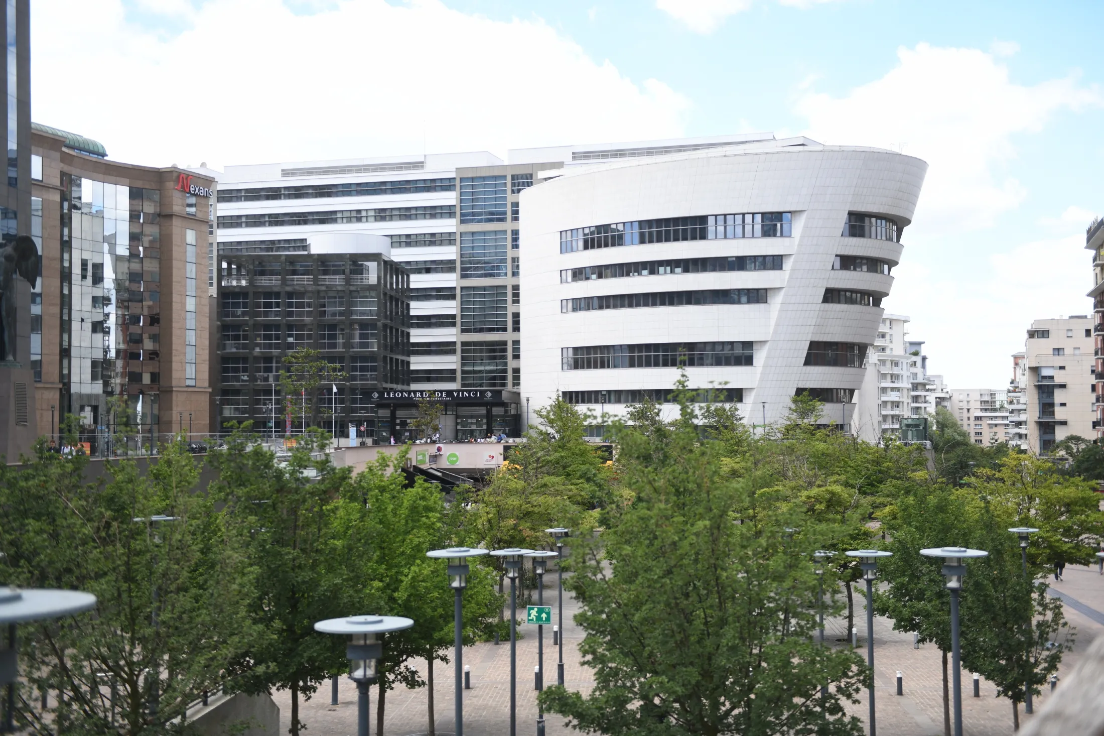 Vue du campus du Pôle Léonard de Vinci